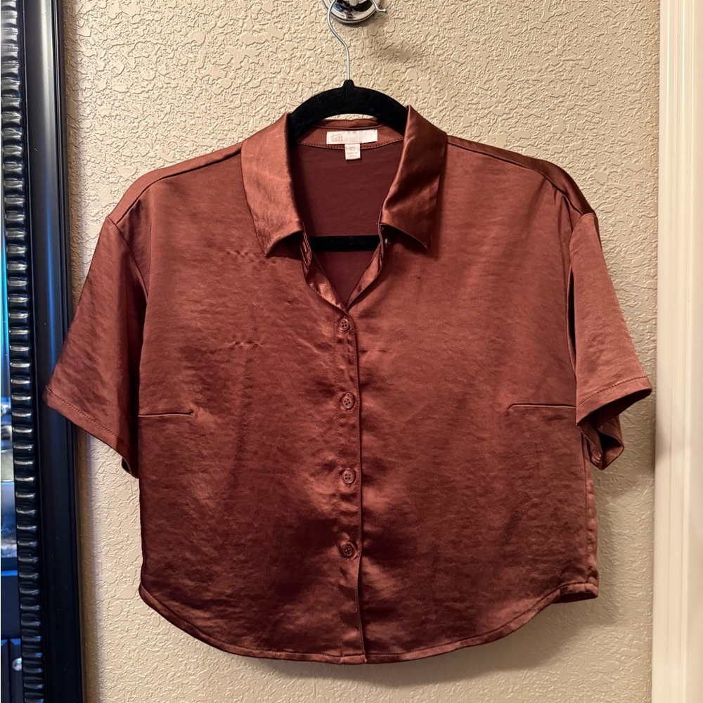 Gianni Bini Brown Cropped Button Down Short Sleeve Shirt